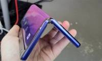 Microsoft's foldable smartphone won't have a crease