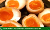 Soft-boiled eggs are delicious but should not be eaten in the morning.