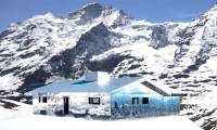 The house can be 'invisible' according to the landscape and weather in the Alps