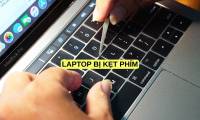 What causes laptop keys to get stuck? How to check and fix it effectively.