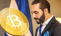 What is the world's first country to accept Bitcoin as legal currency like now?