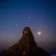 What planet is next to the moon tonight